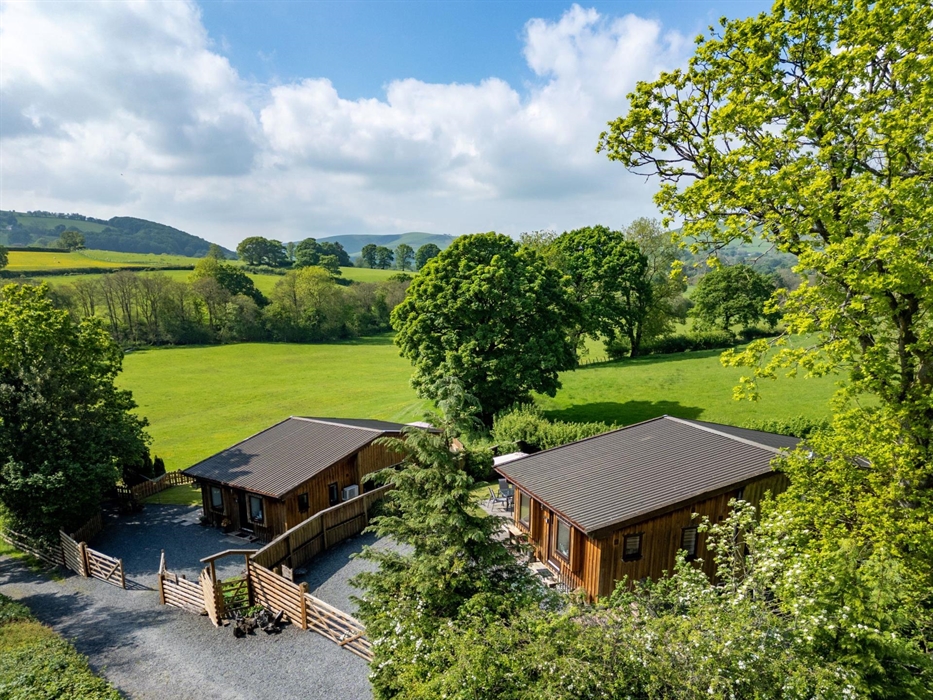 Lon Lodges location on family farm.