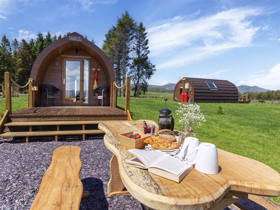 Moel y Gest Glamping Pod Sleeps 2. Pet friendly