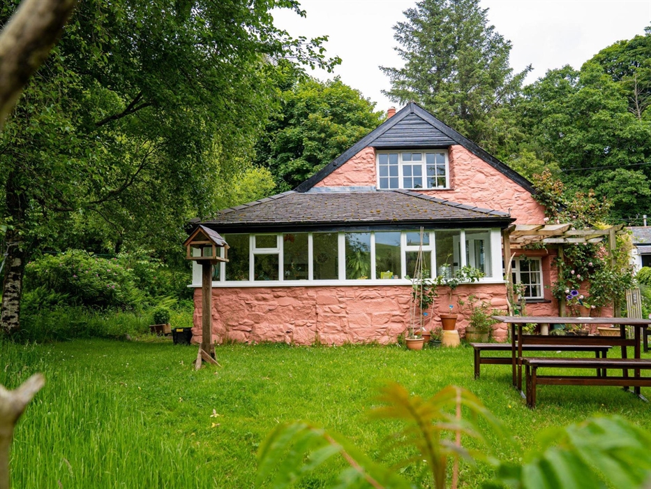 Country Cottage, Wales
