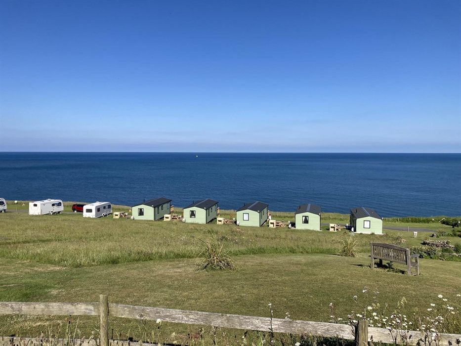 Pointing West into the summer sunset, well equipped, ideal for two but will sleep 4 people, one is pet friendly