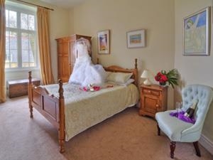 Oriel Plas Glyn-y-Weddw