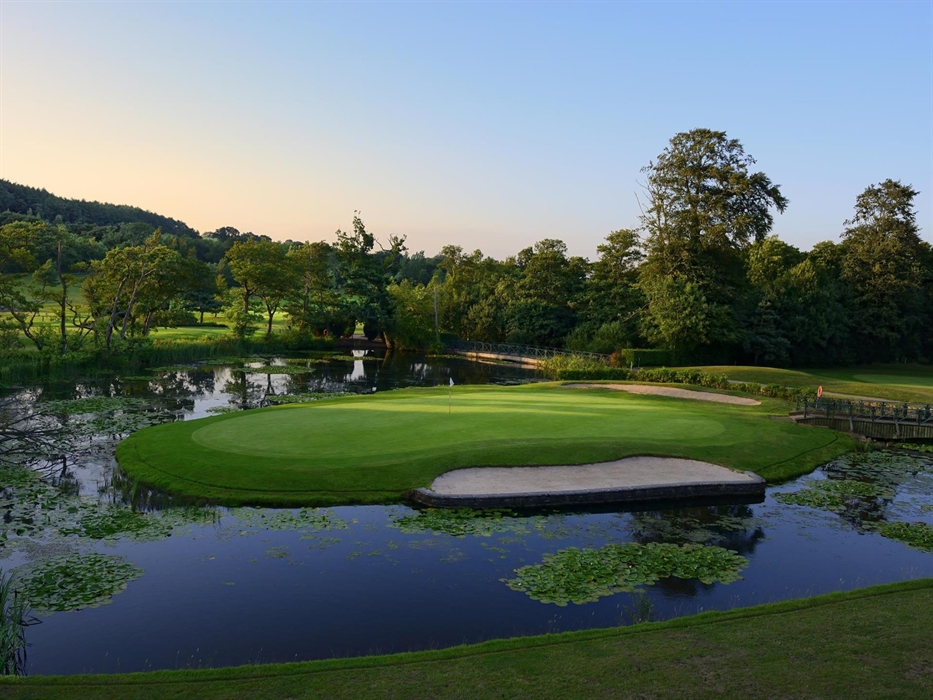 Lake course - hole 12