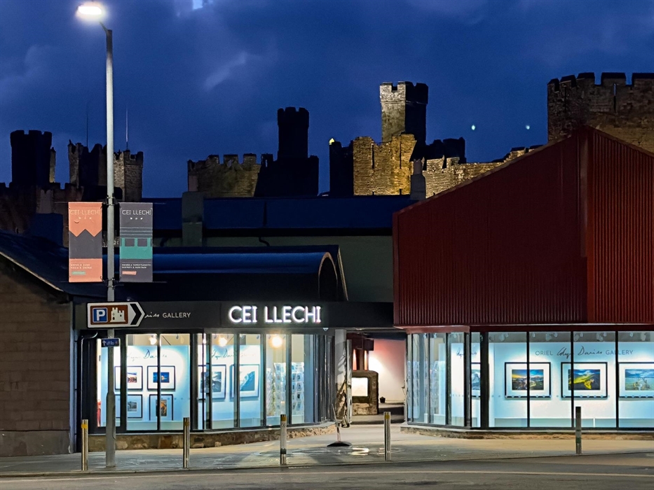 Glyn's new Caernarfon gallery at Cei Llechi, at dusk.