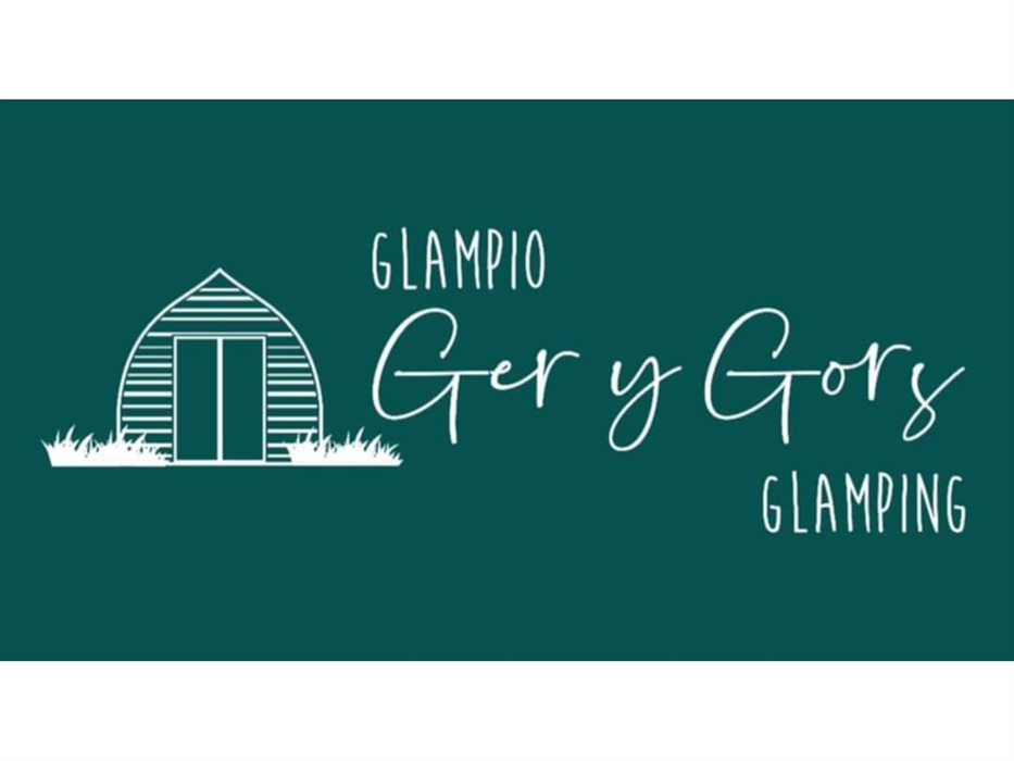Glampio ger y gors glamping