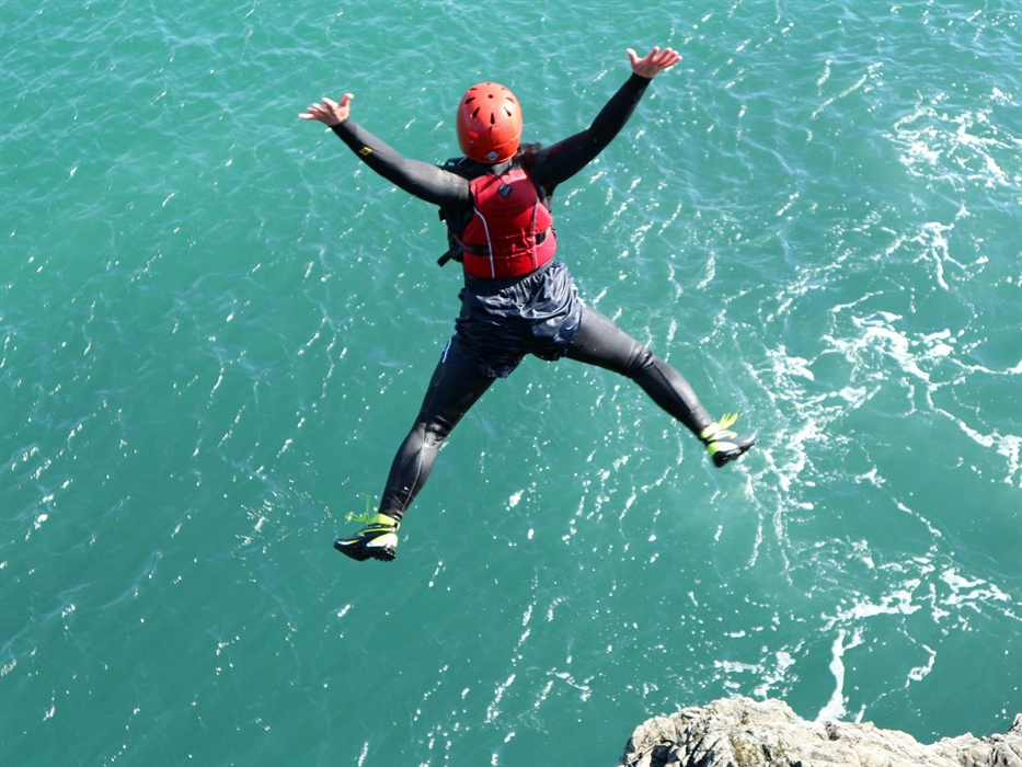 Anglesey coasteerring activity, explore and be adventurous.