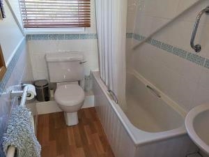 Min y Mor 5 Bathroom