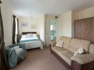 Comfortable Double Bed