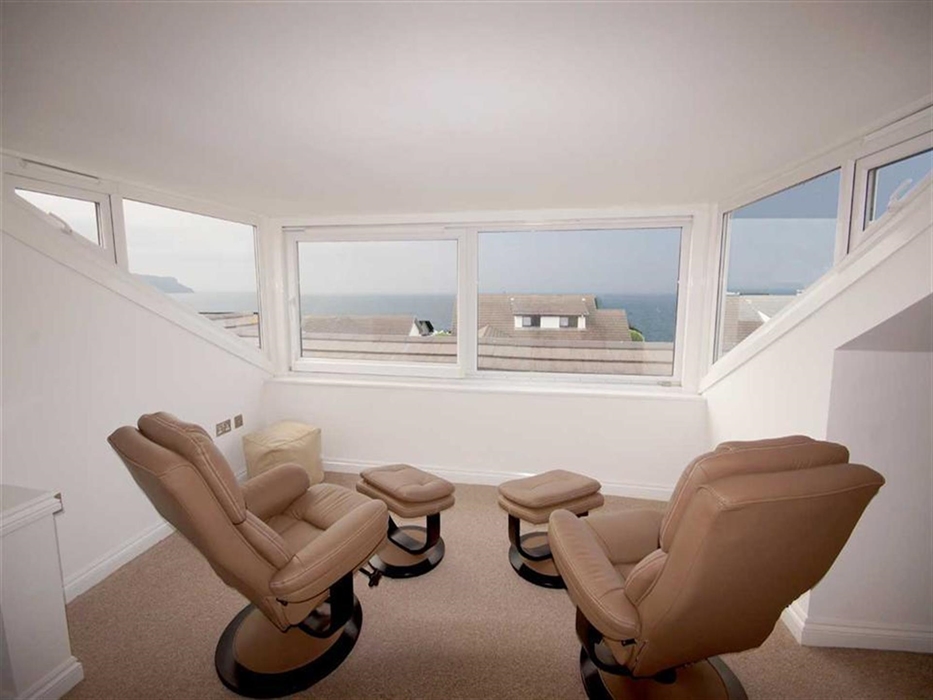 Whitecaps-room-with-a-View