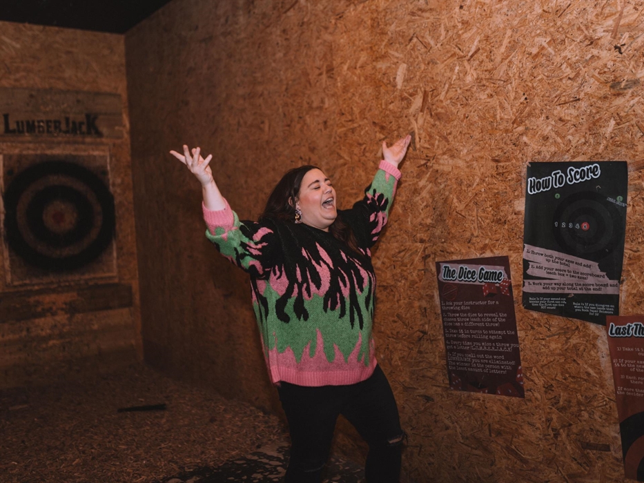 90 Minute Axe Throwing Sessions!
