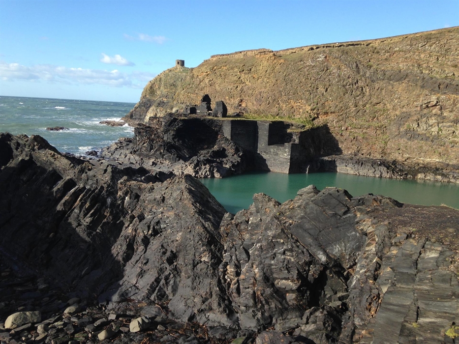 A short drive or an hours walk from Tretio