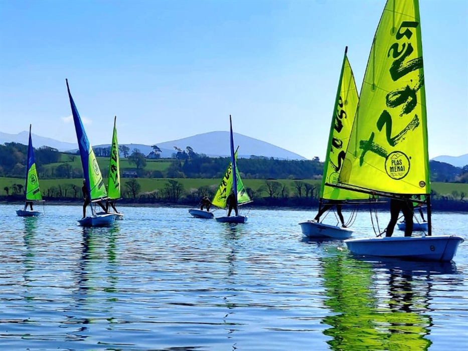 Perfect conditions for learning to sail