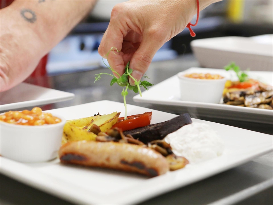 Upon taking your seat, embark on a breakfast experience tailored just for you. 
Every dish is freshly cooked to order, ensuring a delightful start wi