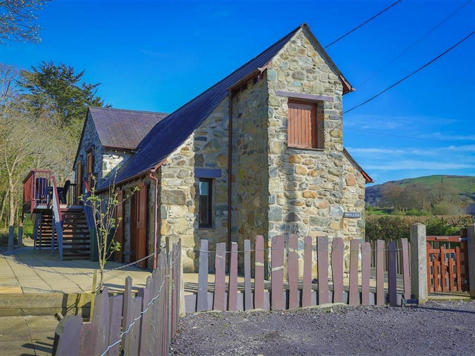 3090 - River's Edge Mill, Caernarfon Bay