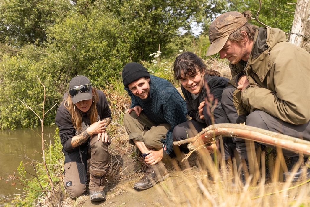Looking for tracks and signs on a wildlife tracking course