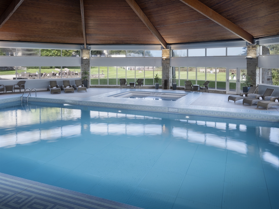 Our spa & leisure facilities offer an indoor pool with whirlpool, steam room, and sauna.