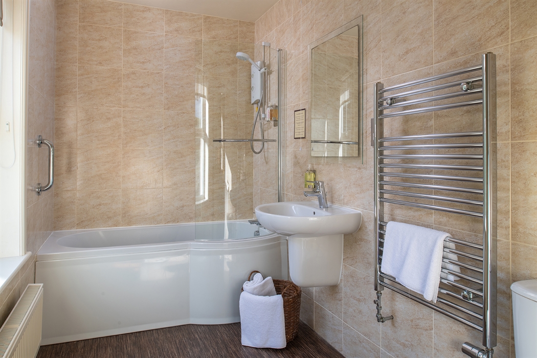 Room 1 , Siabod ensuite bathroom