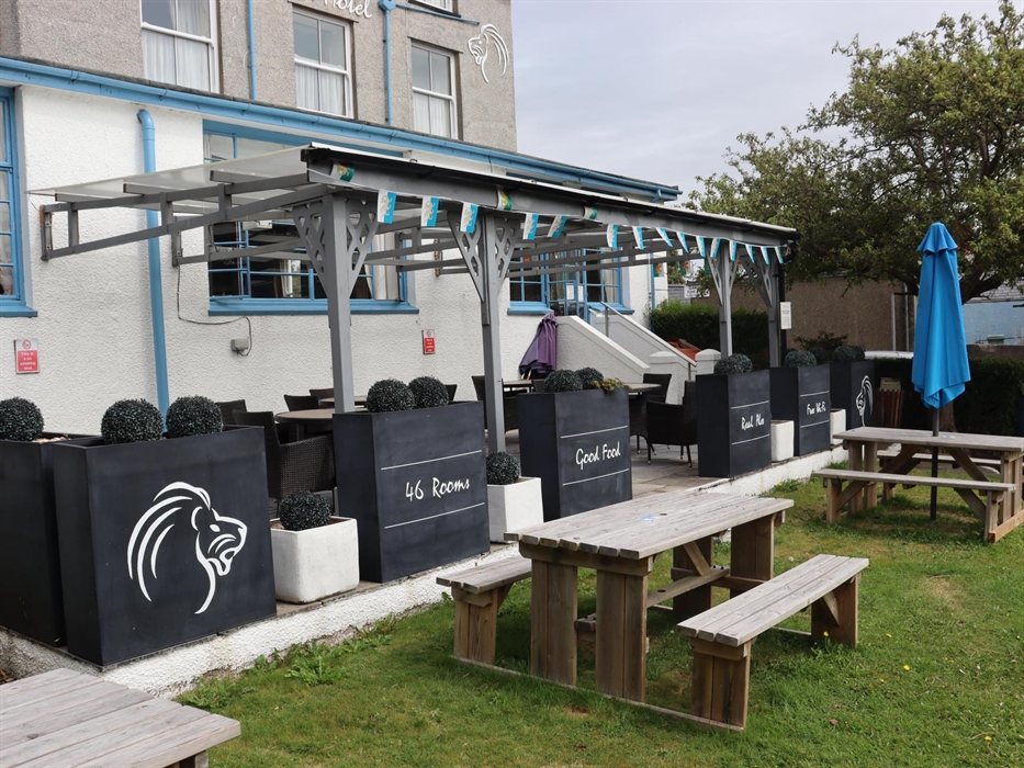 Open to non residents