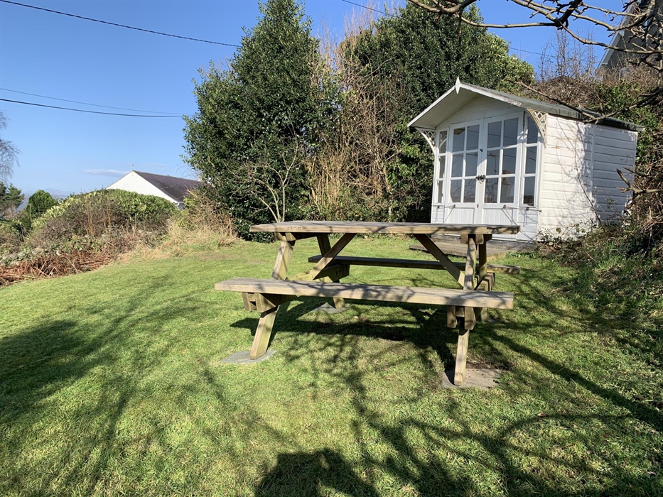 Garden & summer house