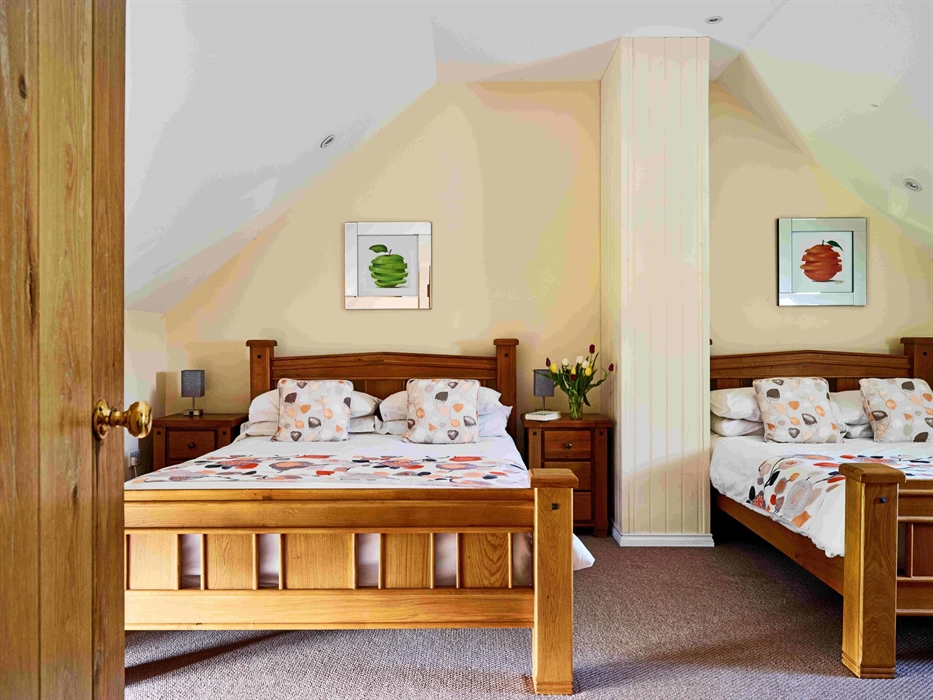 Ash Tree Cottage Double Bedroom