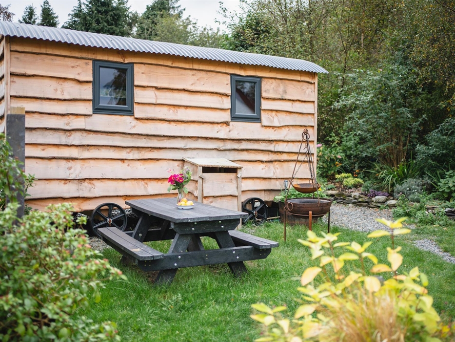Snowdonia shepherd's hut