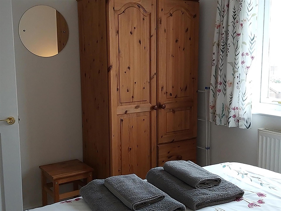 3 The Anchorage, Solva is well furnished