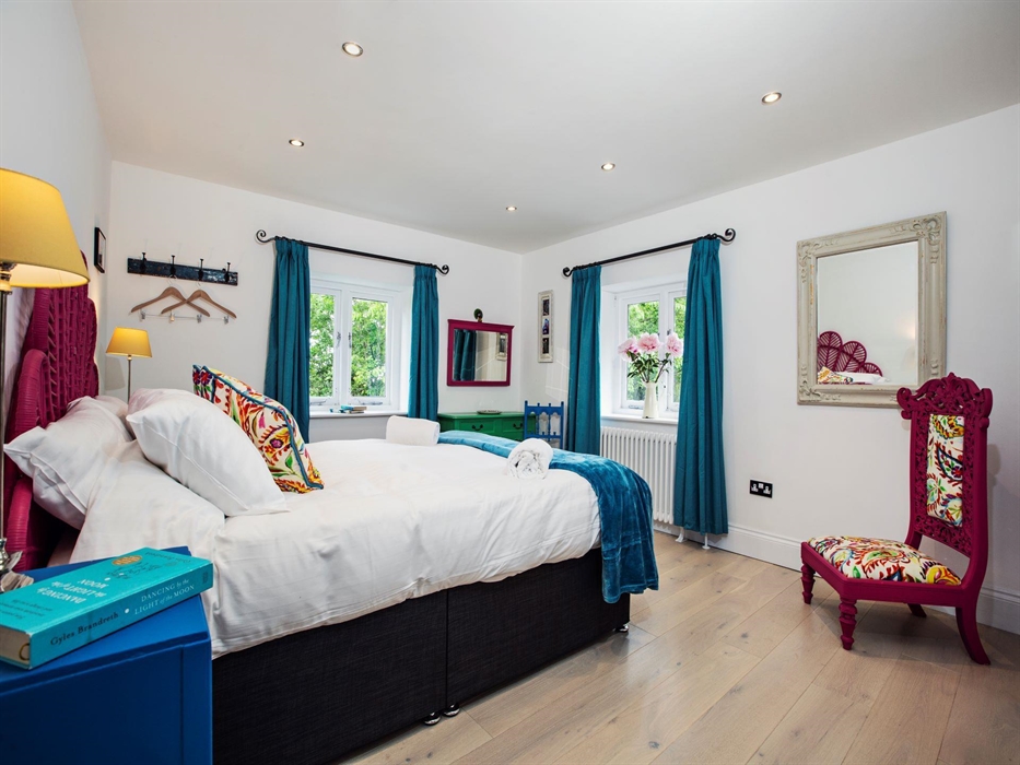 The Crazy Paisley Room