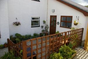 Bronhaul Farm Cottages