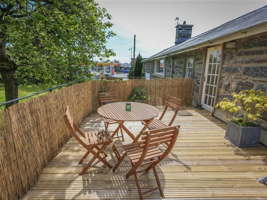 1081 - Treetops Flat, Porthmadog