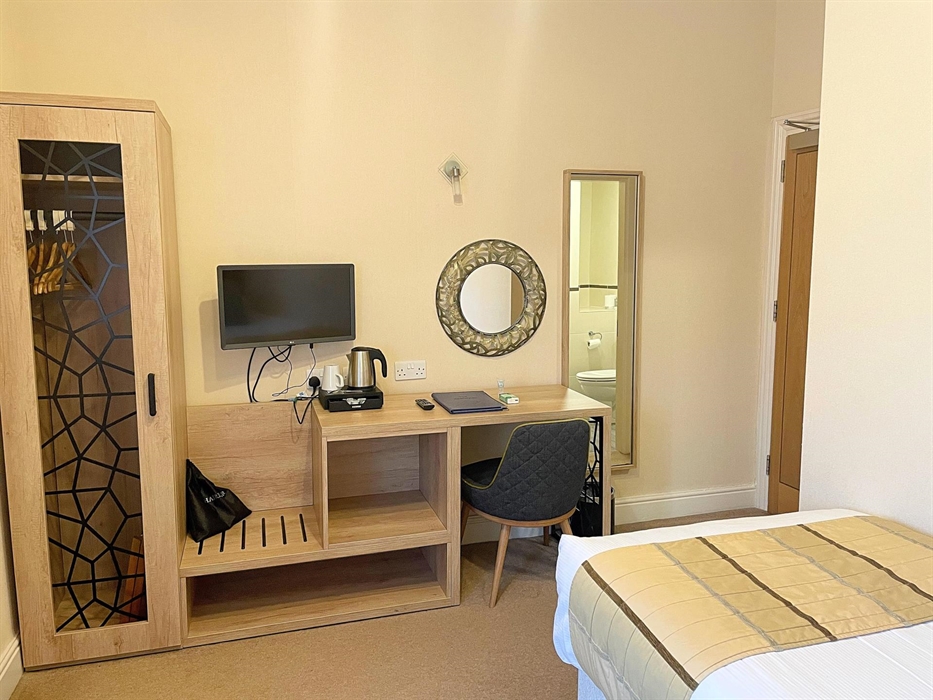 Room 19 - Single Room