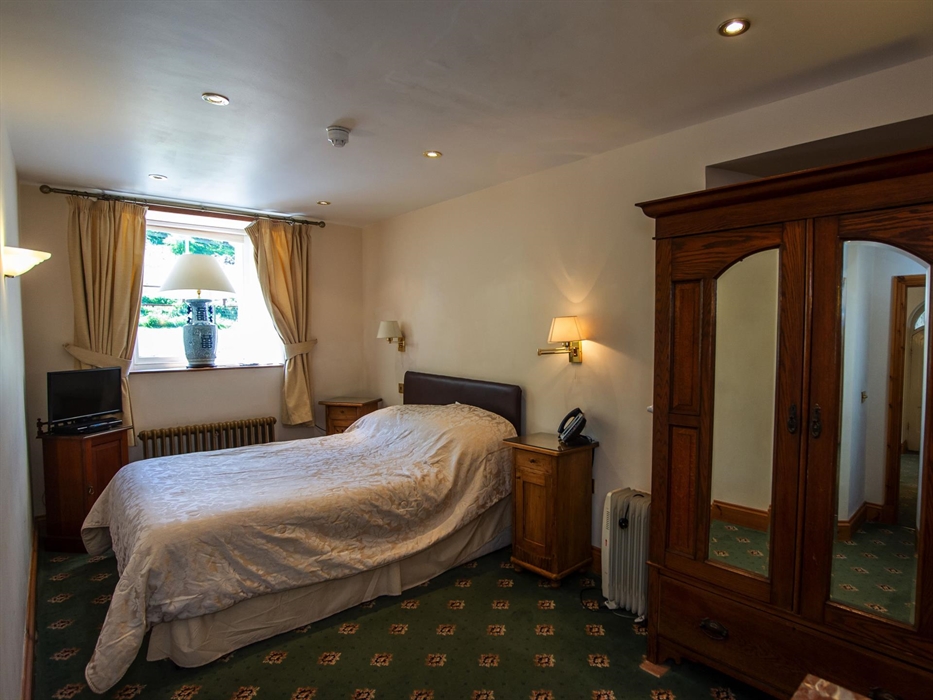 AB15 - Double Bedroom. Family Room at Craig y Nos Castle