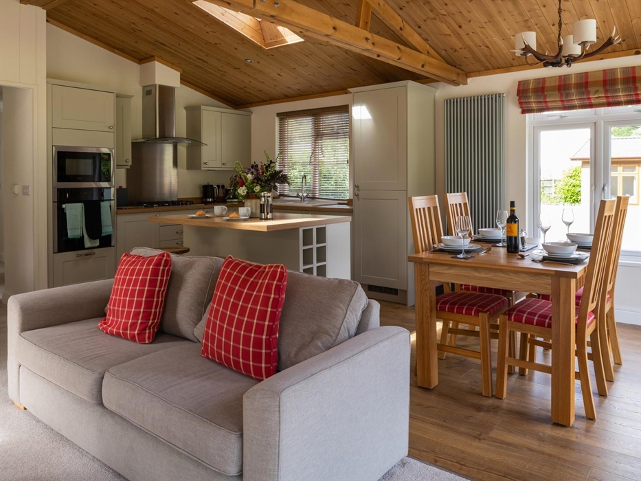 Open plan dinning area