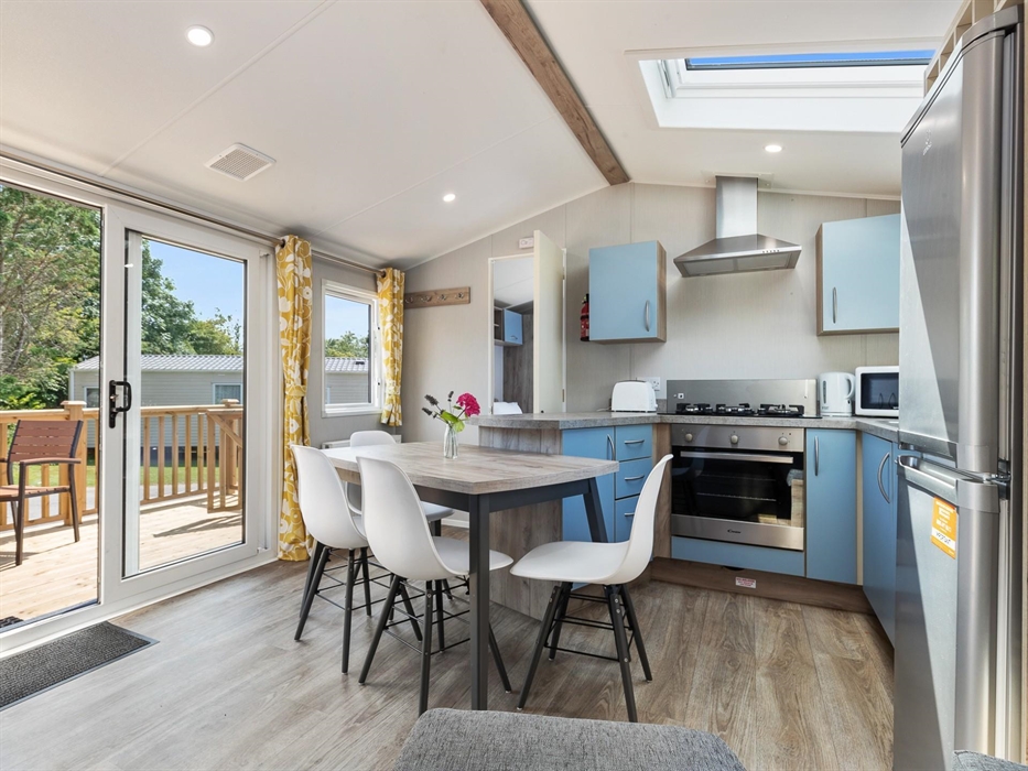 With view of skylight and deck.