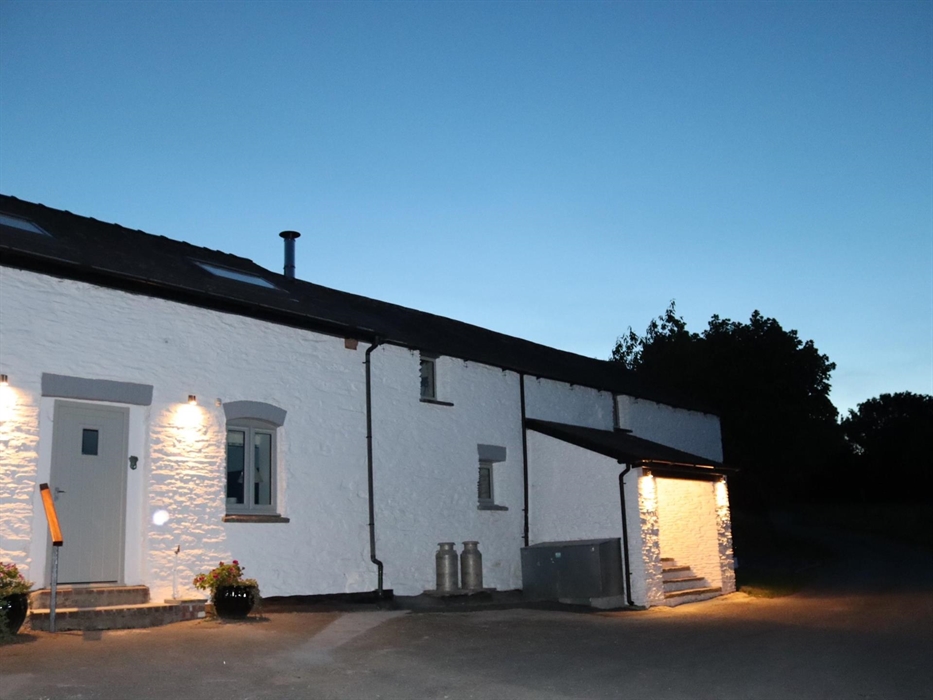 Trewindsor Cottages at dusk