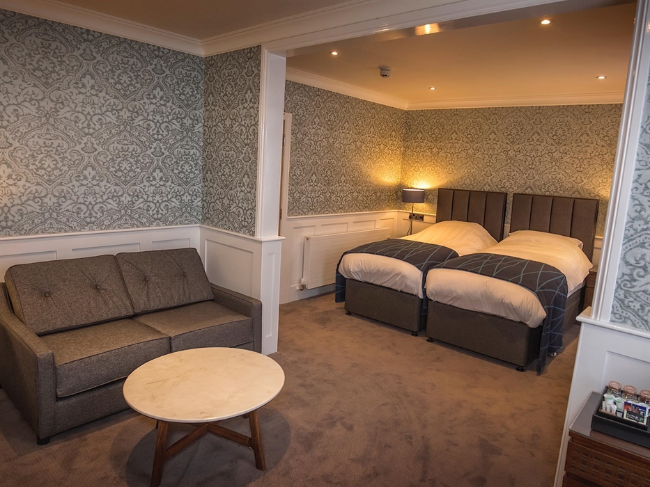 At the Dunoon the Hypnos mattresses, Jim Lawrence lighting features and Molton Brown toiletries add up to an elegant, luxurious experience.