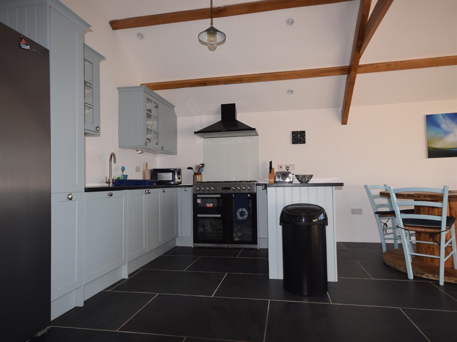 Looking in from the lounge.