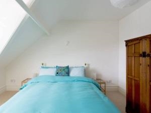 Top Flat 38 Victoria Avenue