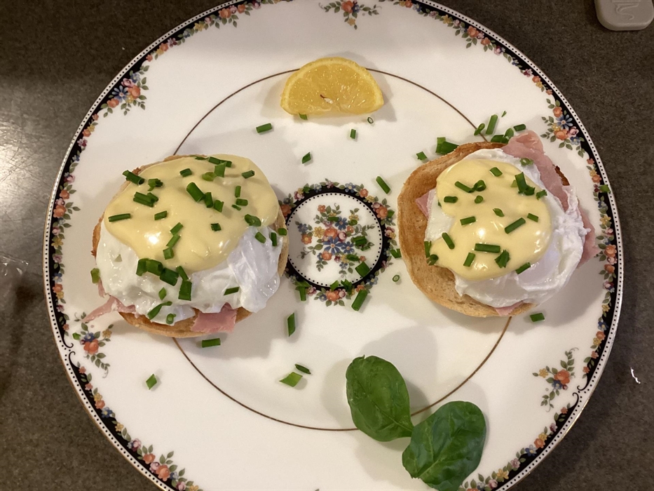 Breakfast at Bryn  with a varied menu. Local produce used in all our dishes when possible .