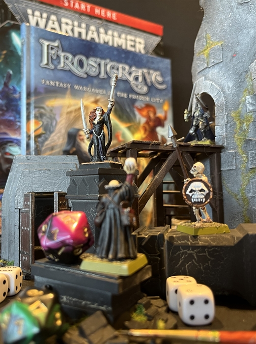 Dice with figures and figurines