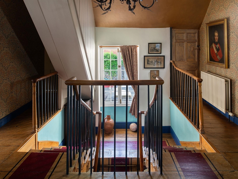 The Cors Country House