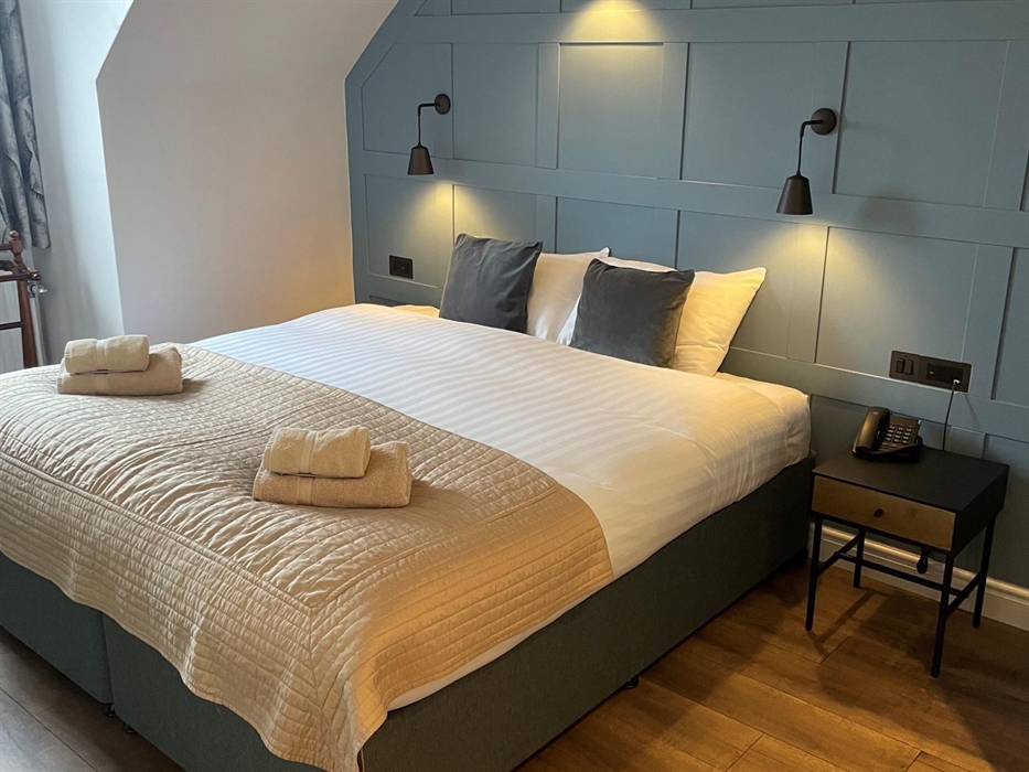 Wormshead Hotel guestroom channel view