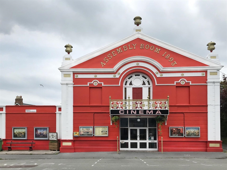 Magic Lantern Cinema