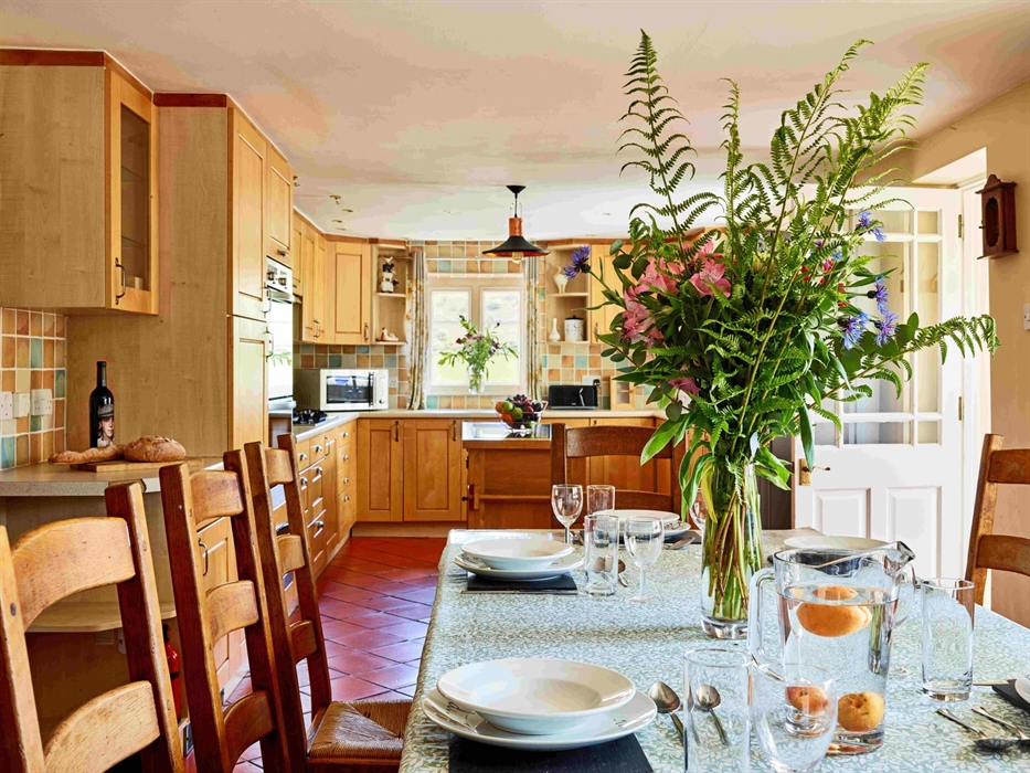 Onnen Fawr Farmhouse Kitchen
