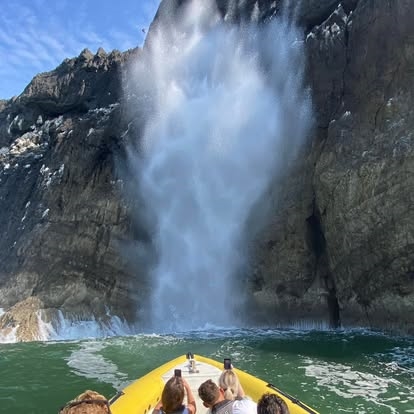 Worm's Head Blowhole at High Tide