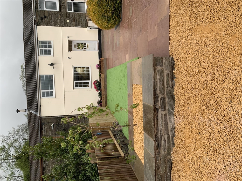 Garden area looking toward cottage