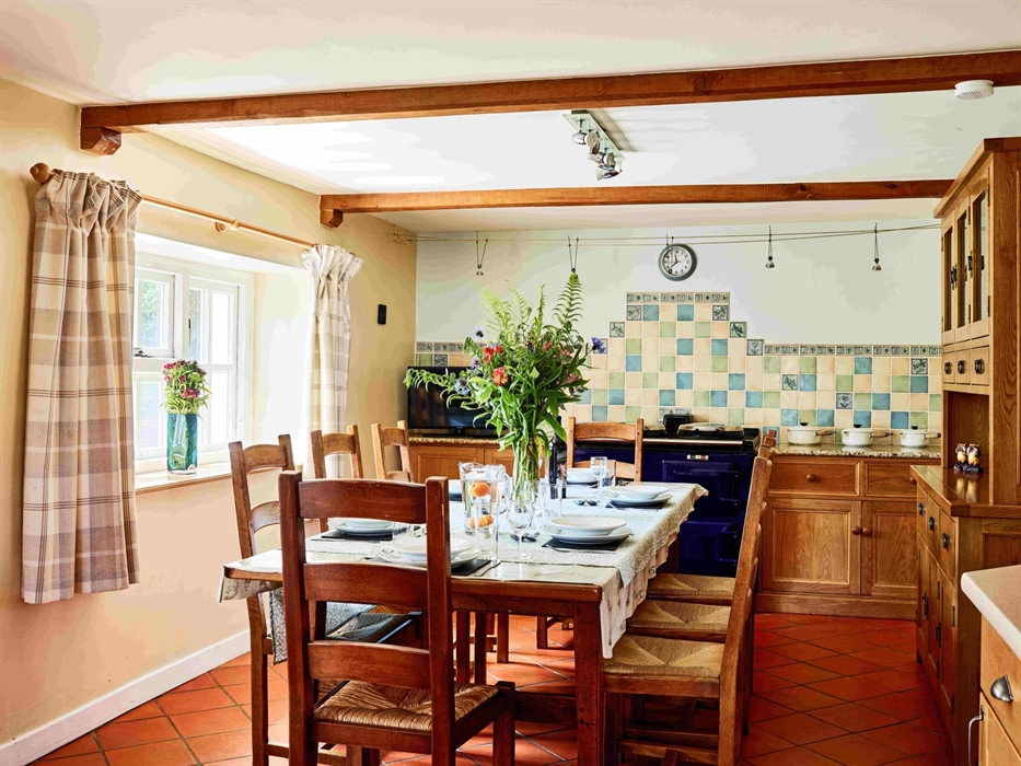 Onnen Fawr Farmhouse Kitchen