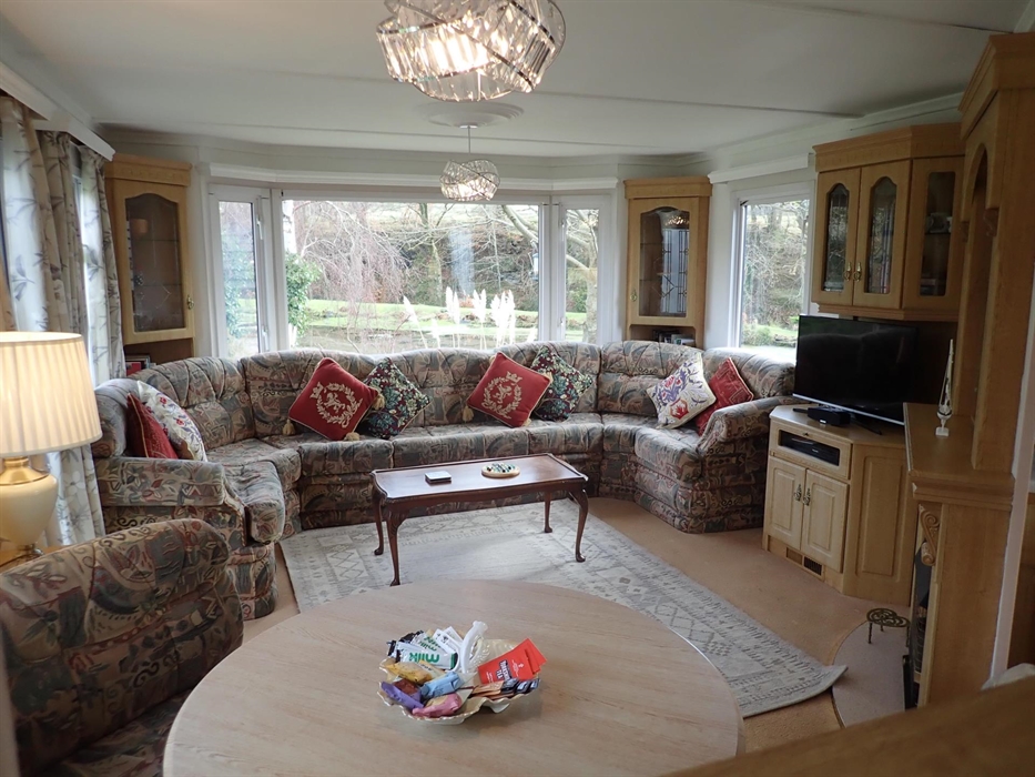 Lounge Millpond Caravan