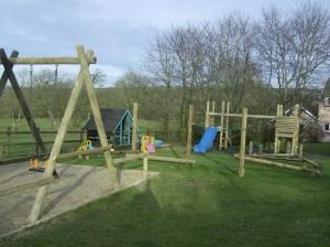 Canllefaes Ganol Cottages