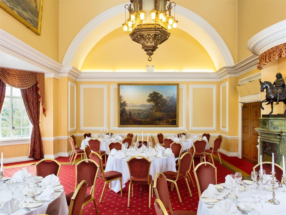Dining at Cardiff City Hall