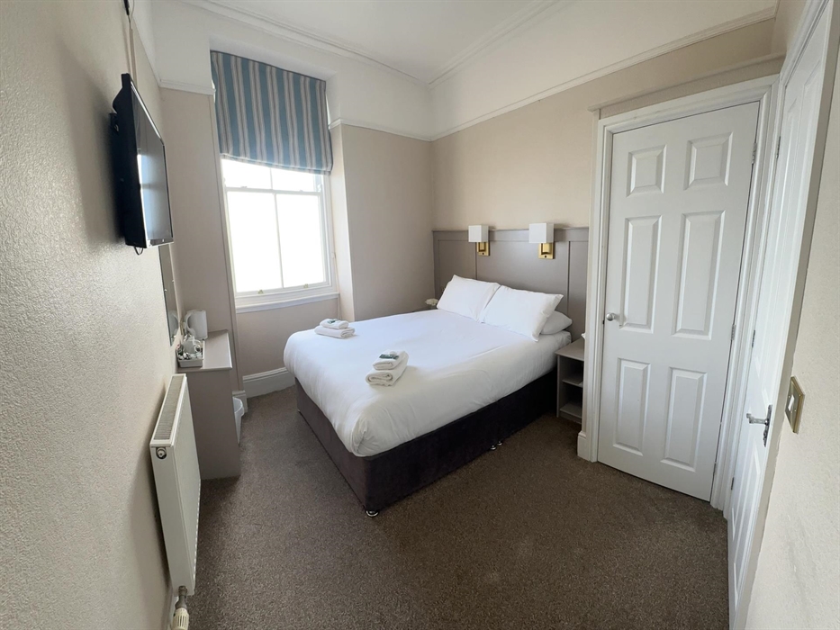 Our Standard Sea-View range offers a more budget friendly option, with the same spectacular views; overlooking Caldey Island & St. Catherin's Fort.