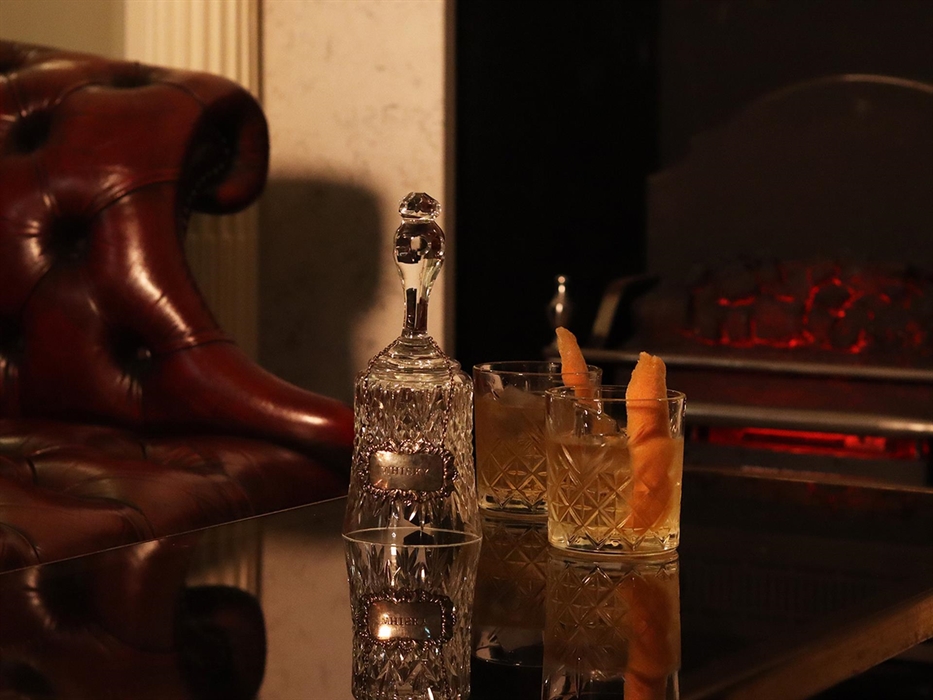 The Georgian Bar and our Red Room is currently only available for private hire. The luxurious setting is perfect for intimate gatherings, we have a ra